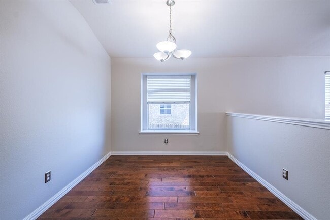 Building Photo - 645 Fort Thomas Pl
