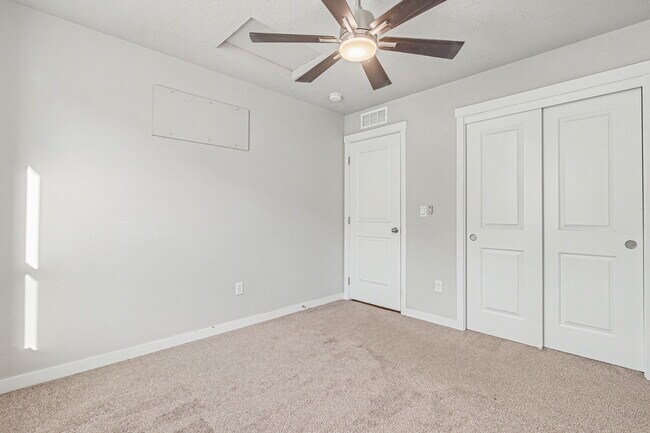 Building Photo - 19361 Kiowa Crk Wy