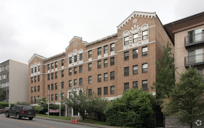 Building Photo - Sovereign Apartments