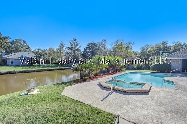 Building Photo - 13807 Carters Grove Ln