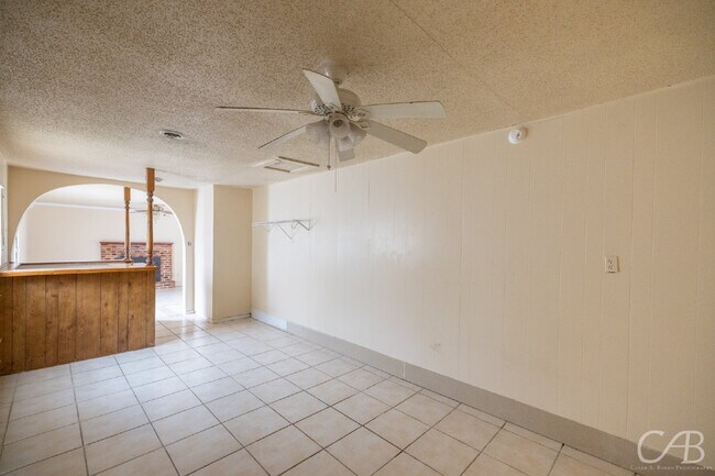 Building Photo - 2902 Bennett Dr