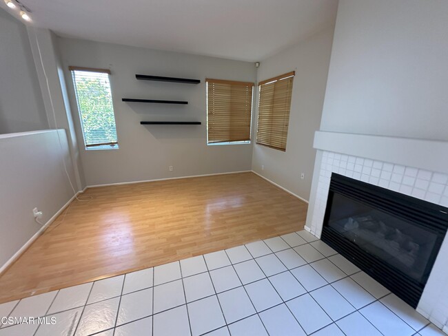 Building Photo - 237 Spurwood Ln