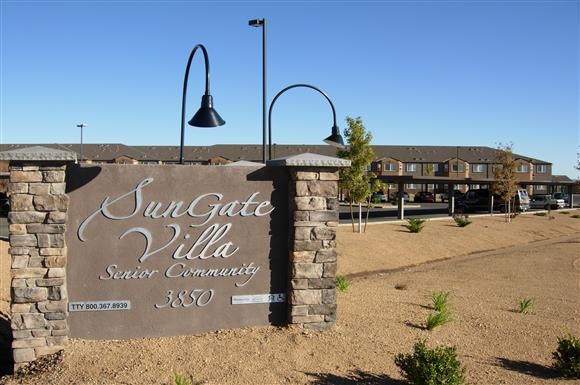 3850 Sign - Sungate Villa