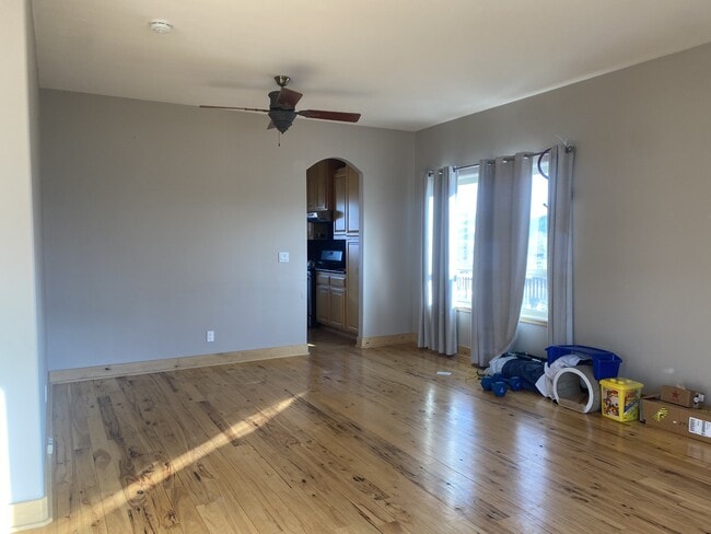 Building Photo - 115 Gold Rush Trail