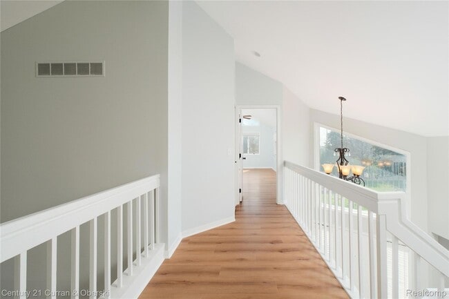 Building Photo - 1083 N Livernois Rd