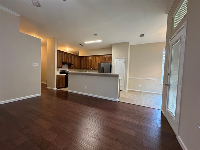 Building Photo - 8217 Edgepoint Tr