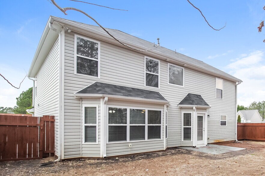 Building Photo - 494 Darbys Run Ct