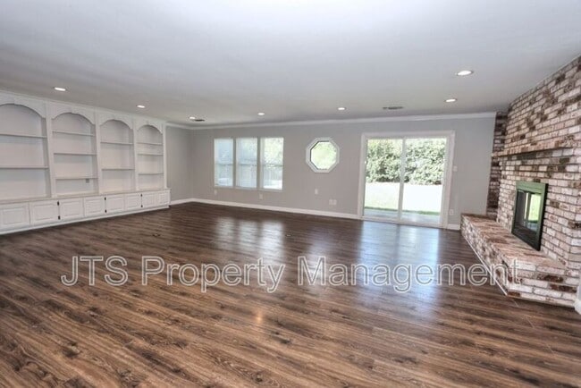 Building Photo - 9221 Rock Canyon Way