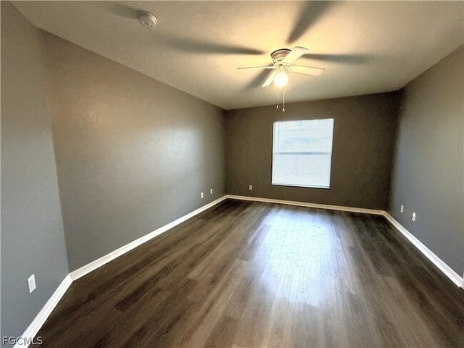 Building Photo - 1127 Diplomat Pkwy E