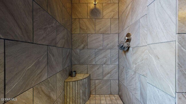 Building Photo - 7305 Golden Sage Dr