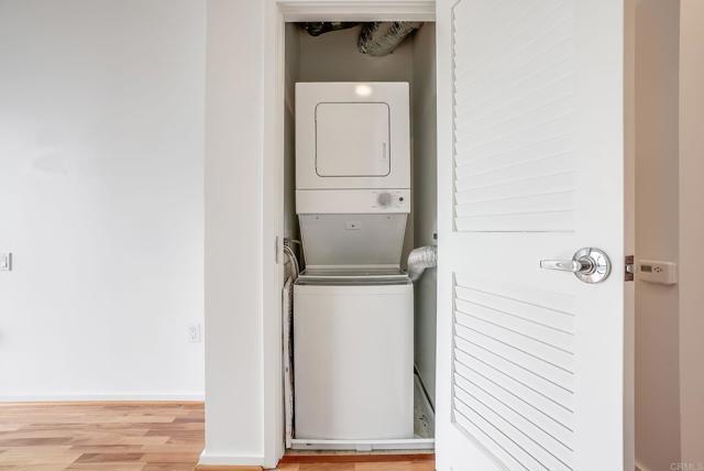 Building Photo - 321 Tenth Ave