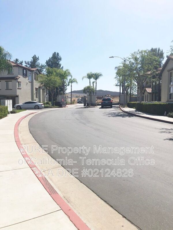 Building Photo - 33730 Willowhaven