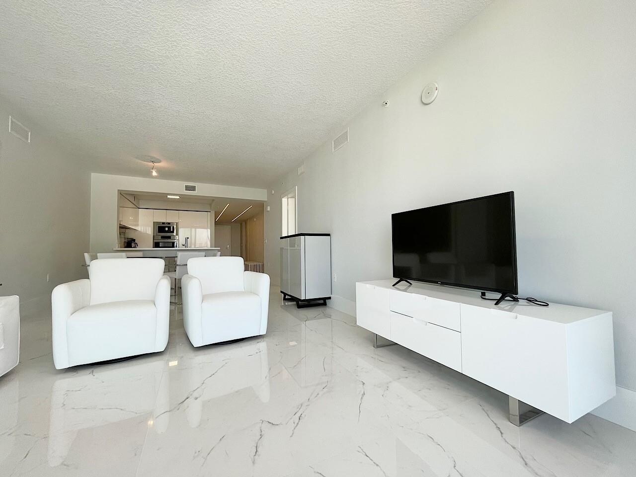 Building Photo - 330 Sunny Isles Blvd
