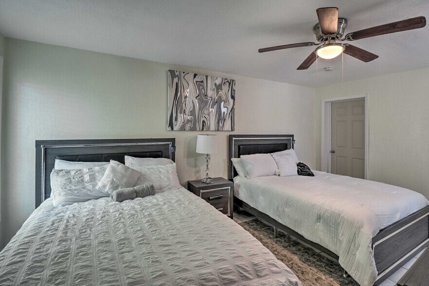 Building Photo - 2623 Flagler Ave