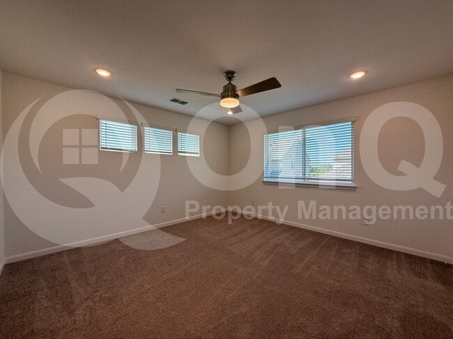 Building Photo - 3002 Trina St