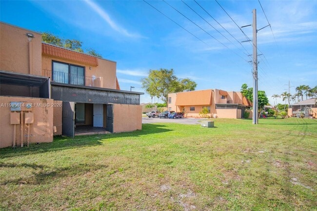 Building Photo - 1451 NW 92nd Ave