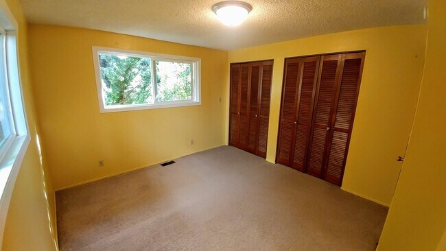 Building Photo - 1415e3