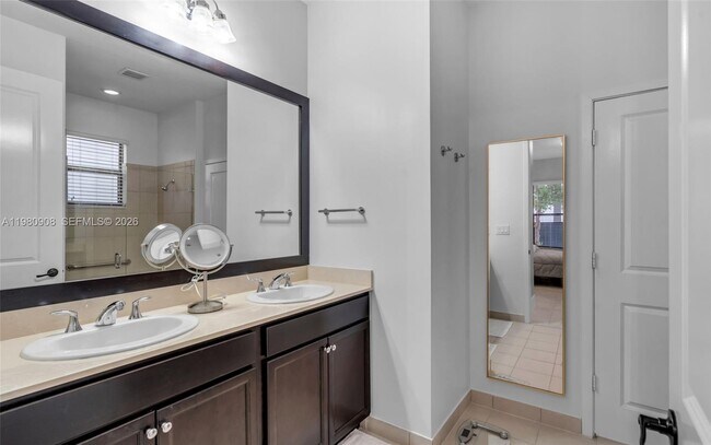 Building Photo - 3274 W 96 Pl