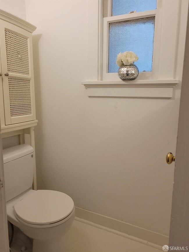 Building Photo - 120 21st Ave