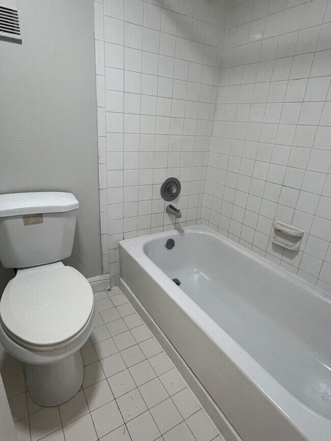 Building Photo - 11552 NW 39th St