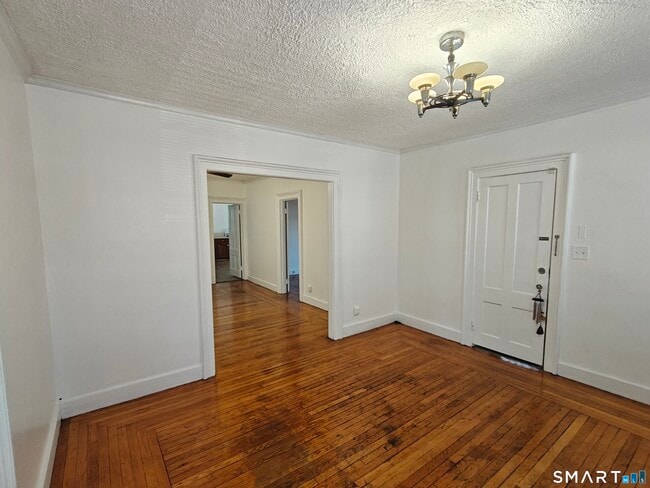 Building Photo - 98 Gilbert Ave