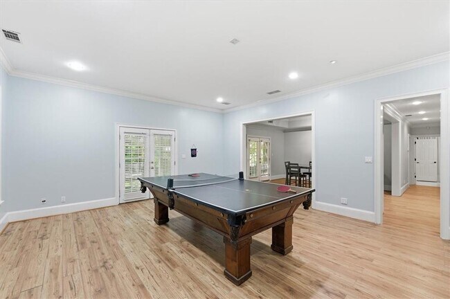 Building Photo - 1247 Manor Oaks Ct