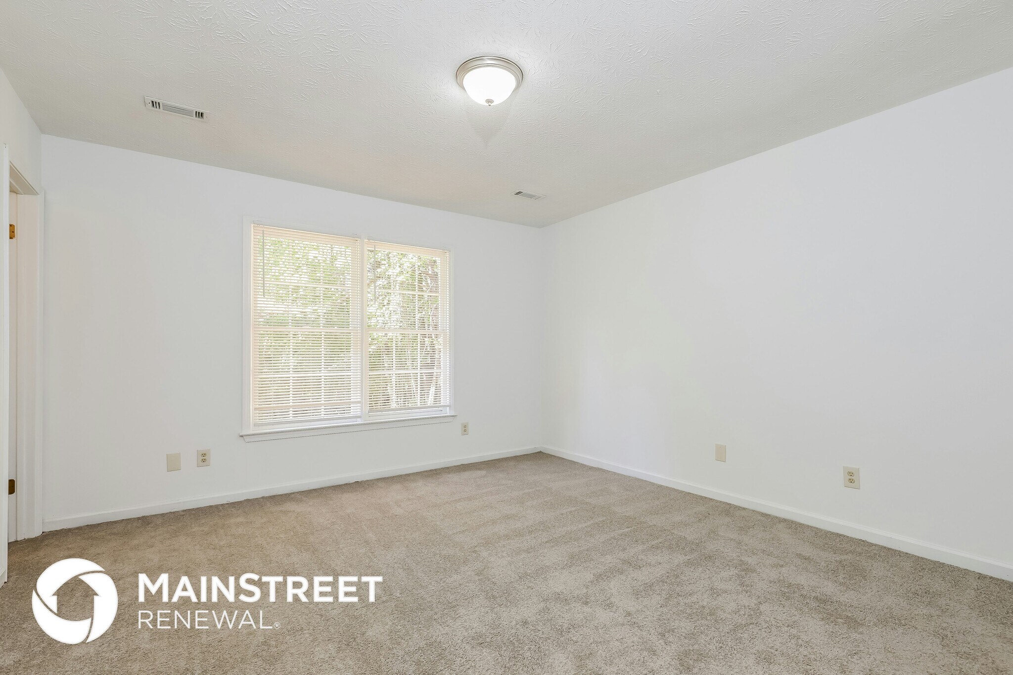 Building Photo - 335 Cornwallis Way