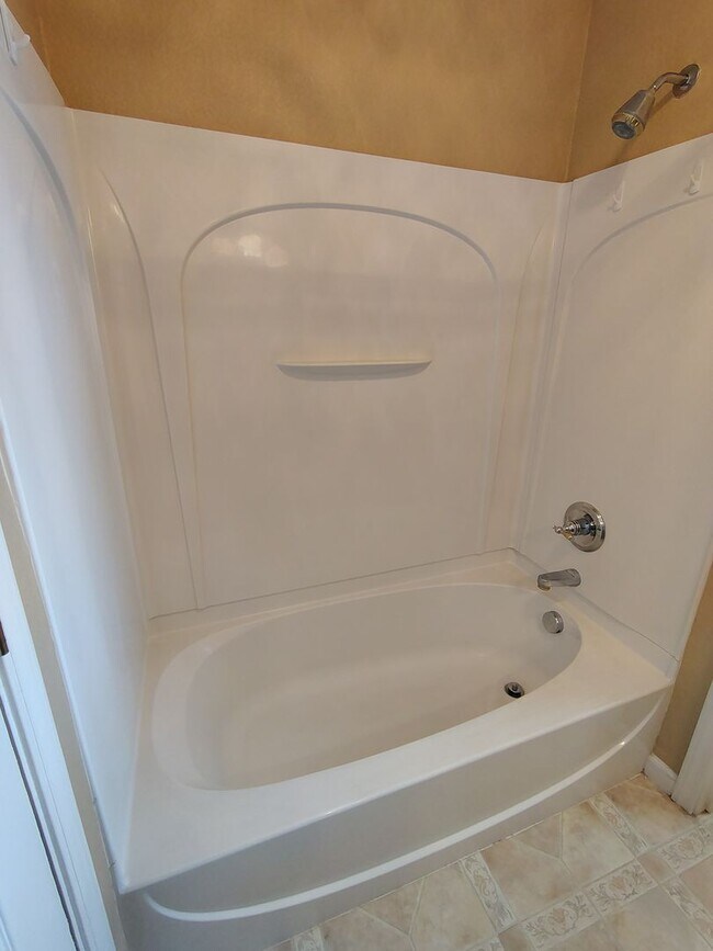 Building Photo - 13606 Brook Way