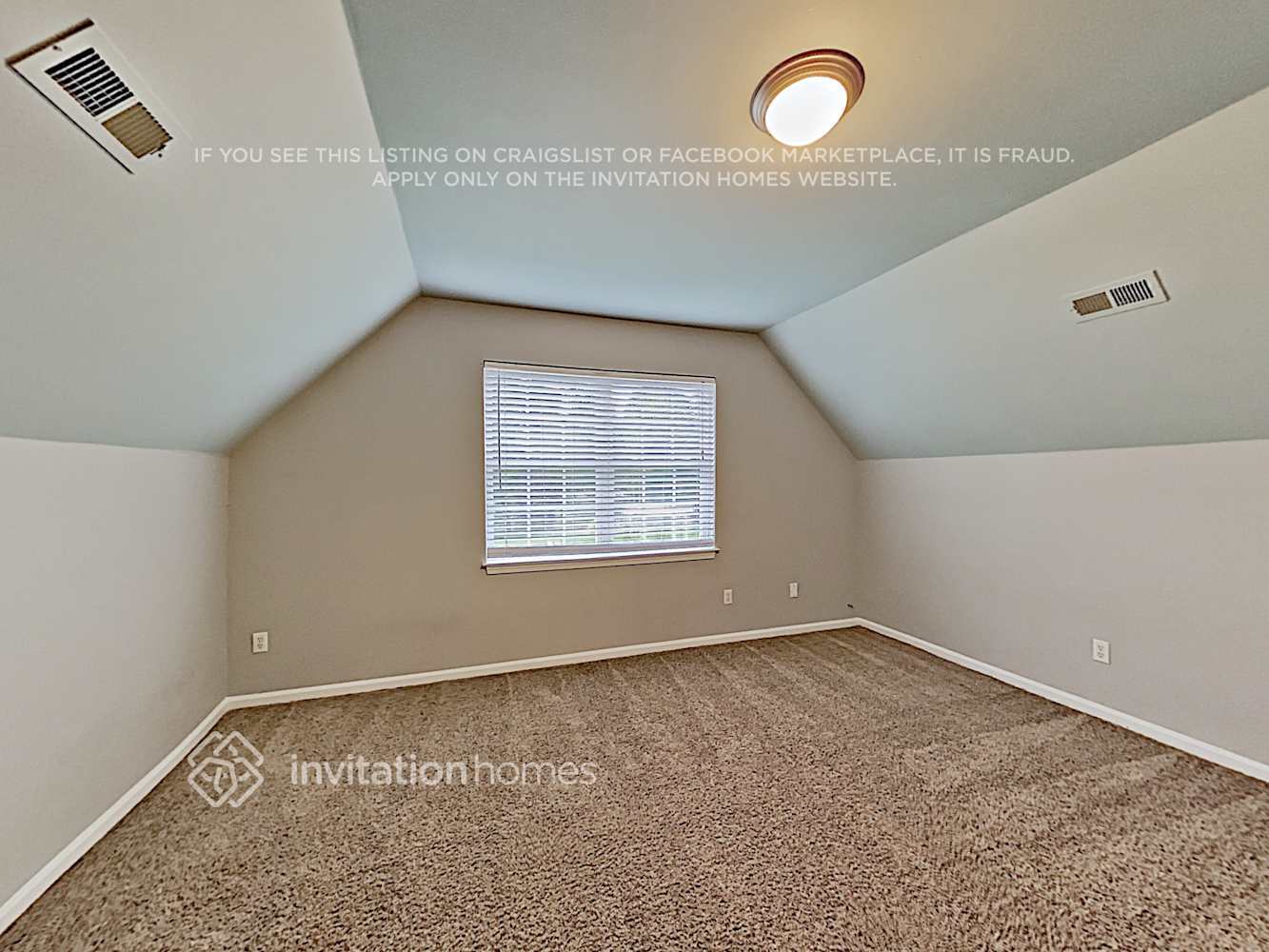 Building Photo - 8006 Glamorgan Ln