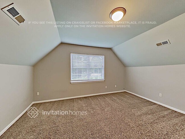 Building Photo - 8006 Glamorgan Ln