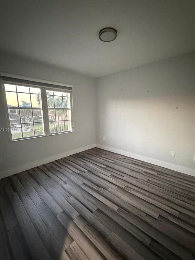 Building Photo - 5455 SW 191st Terrace