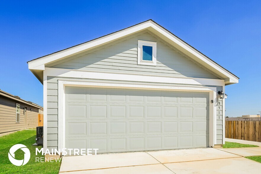 Building Photo - 8511 Bunting Pl