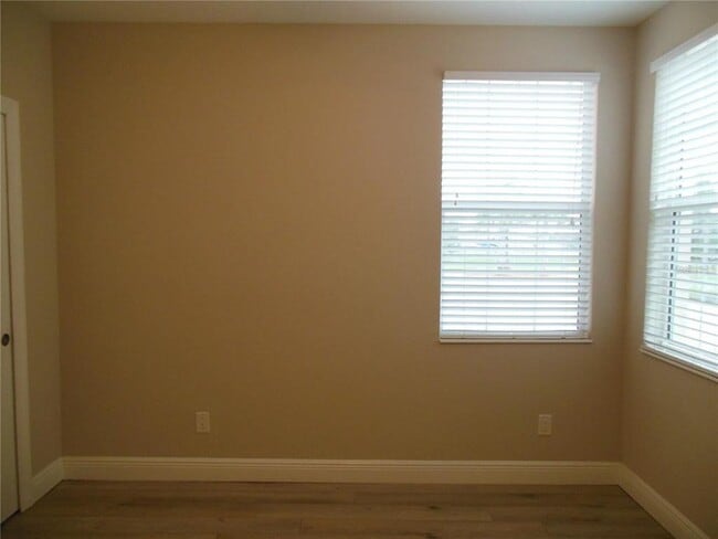 Building Photo - 1266 Riverscape St