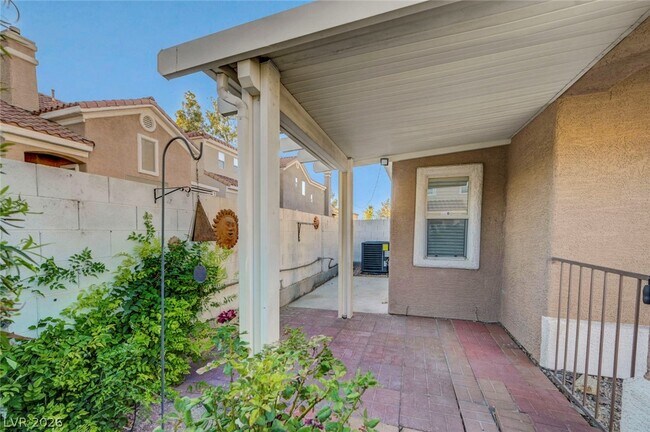 Building Photo - 1453 Morro Creek St