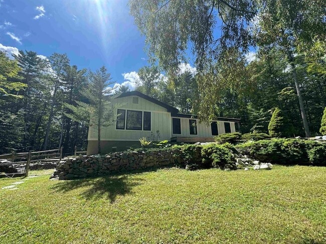 Primary Photo - 397 Powder-Horn Rd