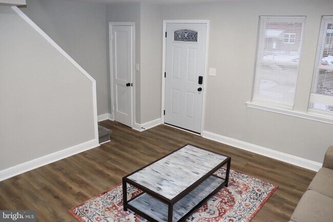 Building Photo - 8623 Willow Oak Rd