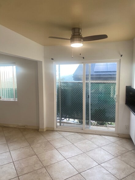 Breakfast Nook - 11318 Dona Lisa Dr