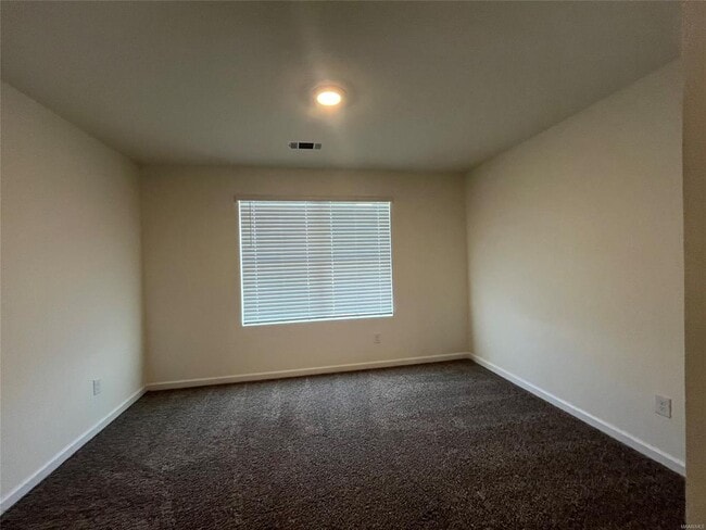 Building Photo - 3336 Meriwether Dr