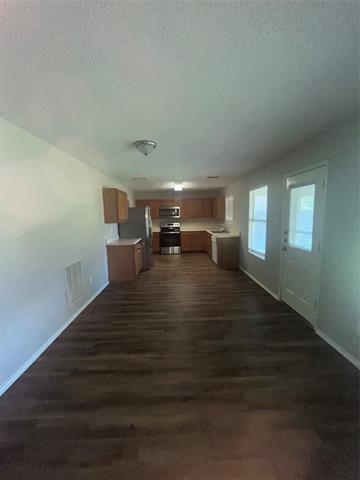 Building Photo - 4256 Meadowknoll Dr