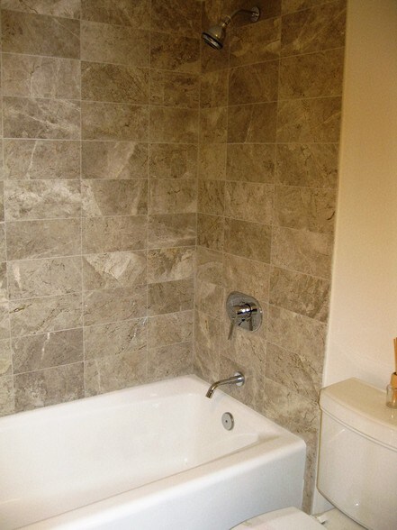 Bathroom - 25 Forest St