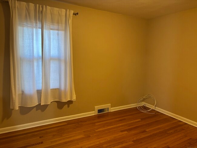 Building Photo - 897 Colonel Ledyard Hwy