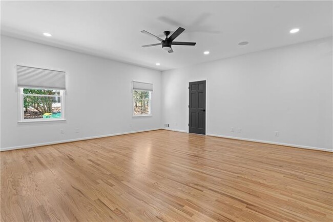 Building Photo - 350 Kelson Dr NW