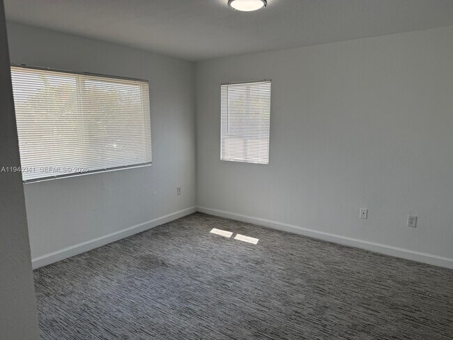 Building Photo - 15460 SW 284th St