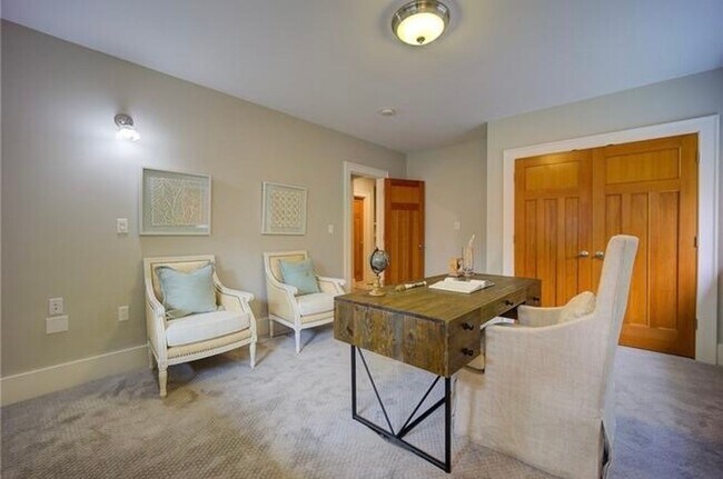 Building Photo - Magnolia Home
