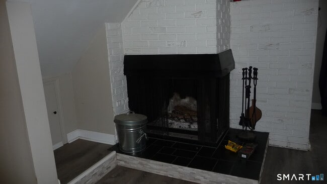 Building Photo - 11 Little River Ln