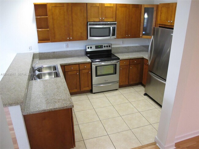 Building Photo - 10716 NW 76th Ln