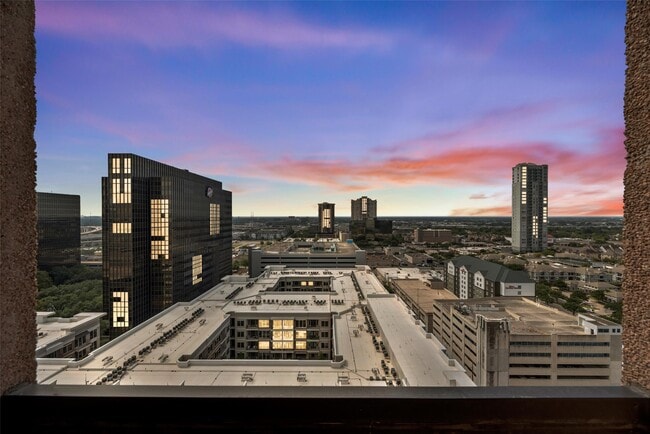 Building Photo - 5150 Hidalgo St