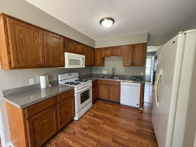 Primary Photo - 538 56th St SE