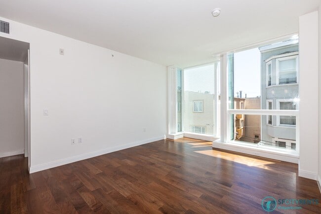 Building Photo - Hayes Valley: 1 Bed Condo Above Trader Joe's