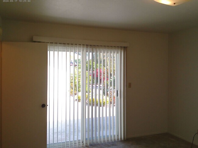 Building Photo - Sunset Terrace 3 bedroom, 2 bath house, 2 car garage in Los Osos